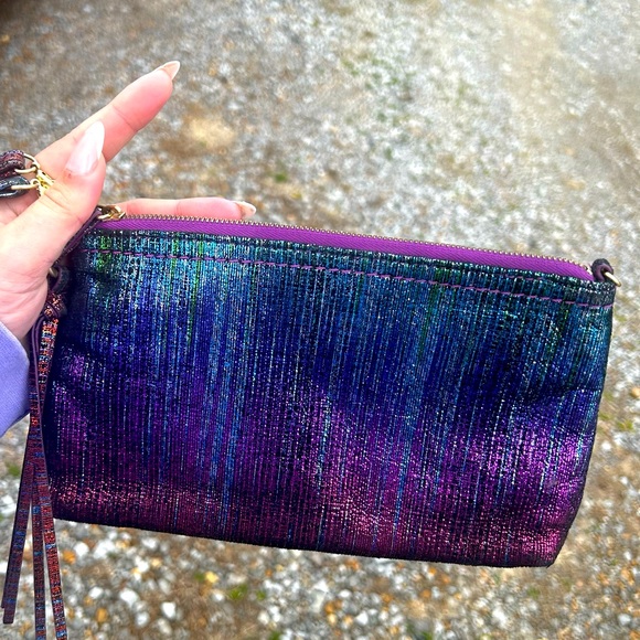 COPY - Hobo wristlet - Picture 2 of 5